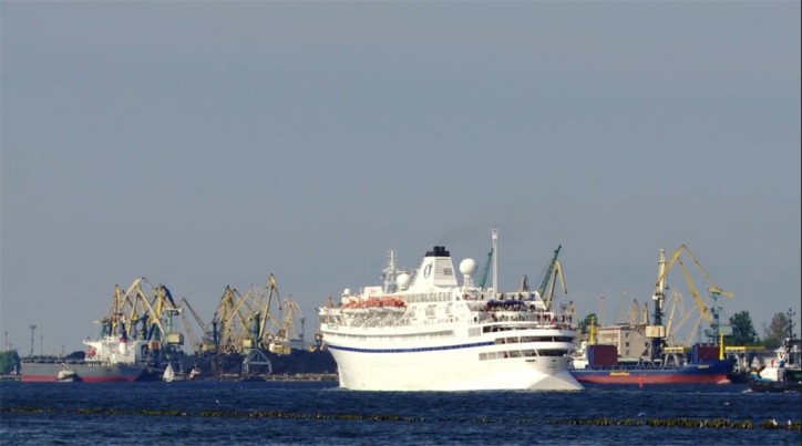The Port of Riga boasts new cargo handling records in December 2016
