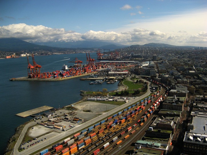 Long Beach awarded as Best North American port