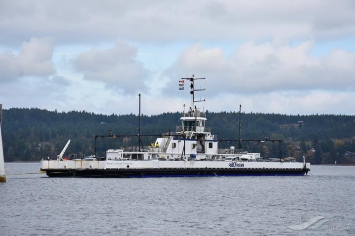Seaspan and BC Ferries celebrate the success of the Baynes Sound Connector