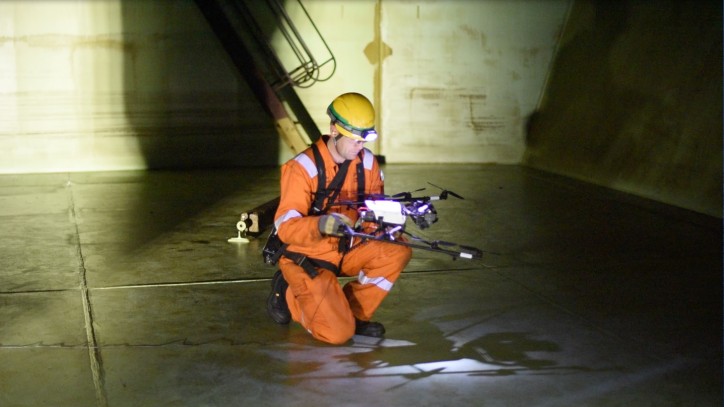 World's First: Drone Inspects Oil Tank on FPSO