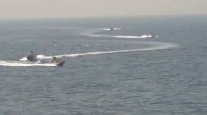 U.S. Navy Destroyer USS Nitze (DDG-94) Harassed by Iranian Patrol Boats (Video)