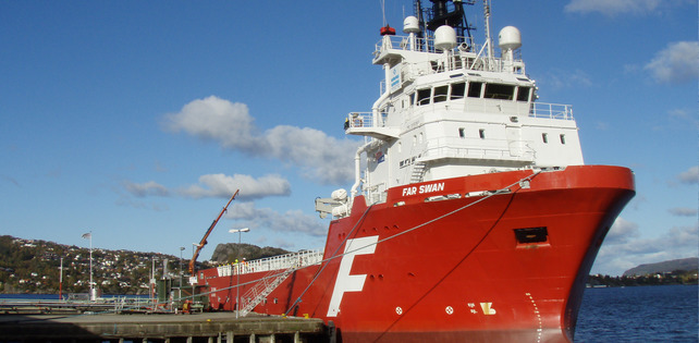 Solstad Farstad PSV Far Swan awarded long term contract