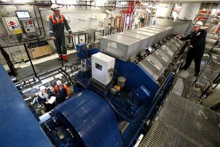 HMS Queen Elizabeth generator was fired up for the first time