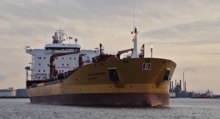 STOLT COMMITMENT tanker collided with cargo ship THORCO CLOUD in Singapore Strait