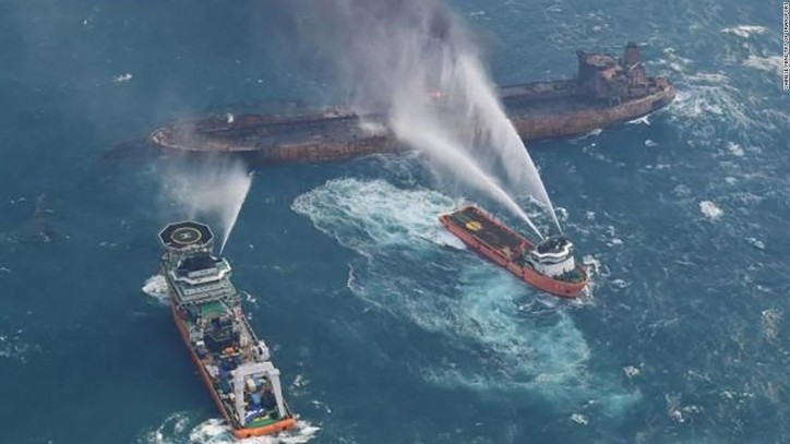 Update: Explosion on Iranian oil tanker Sanchi forces rescue team to retreat