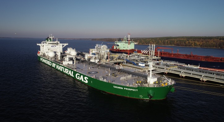 Sovcomflot tanker Gagarin Prospect successfully completes first commercial voyage from Primorsk to Rotterdam on LNG fuel