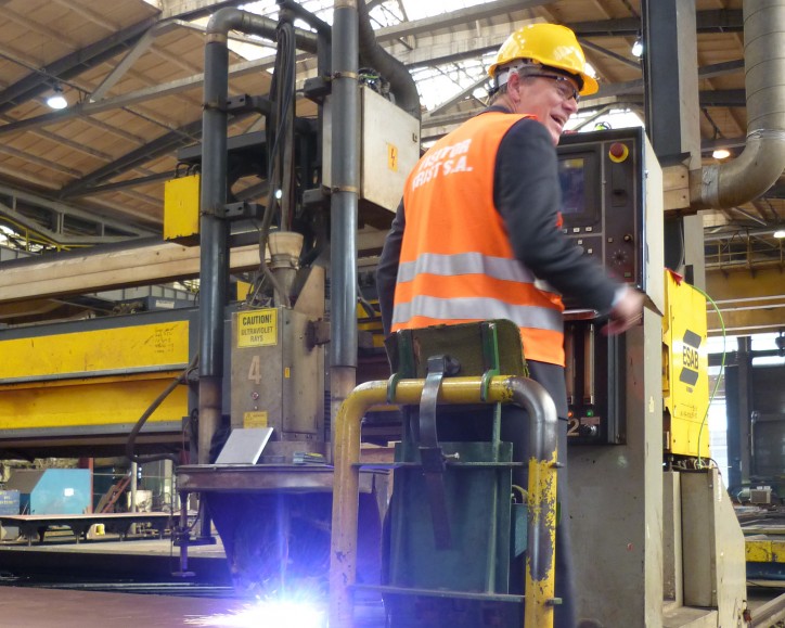 SVP in Color Line, Jan Helge Pile, pushed the start button of the steel cutter.