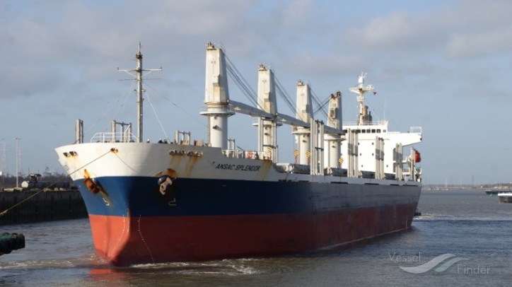 Two die after vessel line snaps at Port of Longview