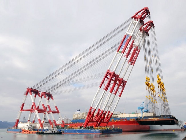 The World’s Biggest Shear-leg Floating Crane in operation 