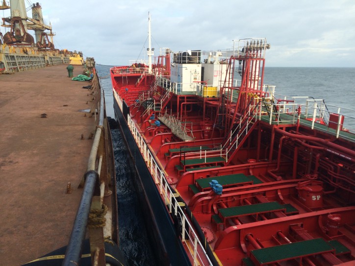 556 cubic meters of oil drained from bulk carrier grounded off Sweden