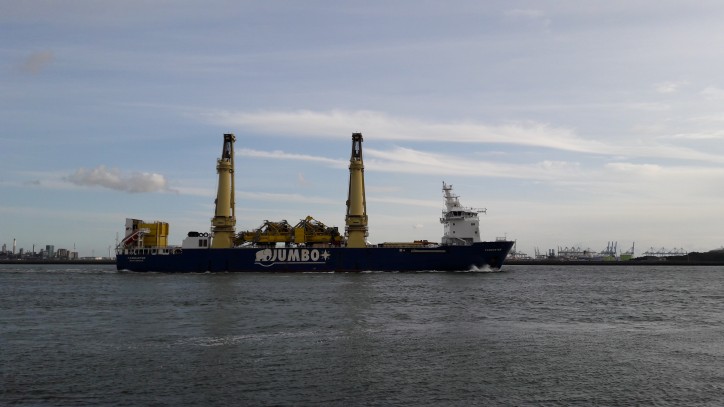 Spotted: Jumbo installs and upends a VLS tower for Huisman