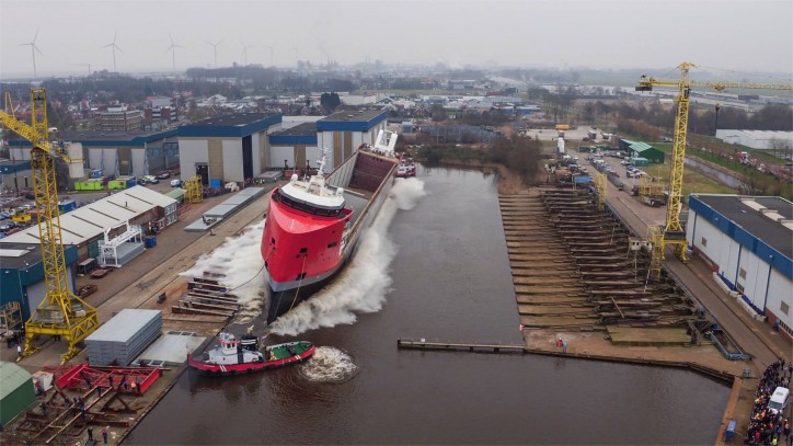 EasyMax tipo navio multiuso lançado com sucesso no estaleiro Royal Niestern Sander (Video)