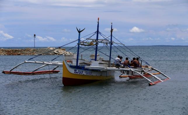 Filipino Fishermen Still Blocked from Scarborough Shoal