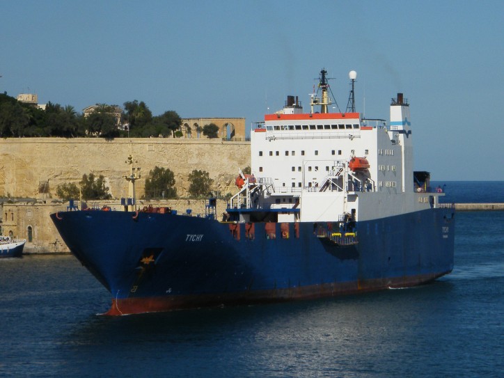 Armoured vehicles on board ro-ro cargo ship found by Greek Customs