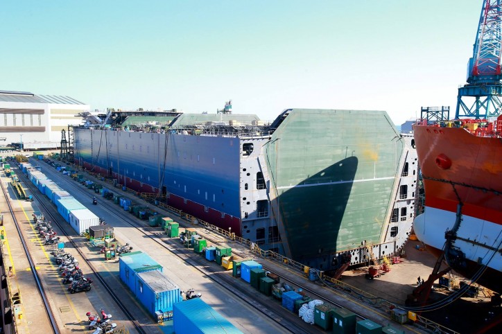 Höegh LNG : Signed firm agreement with Samsung Heavy Industries for its next series of FSRUs