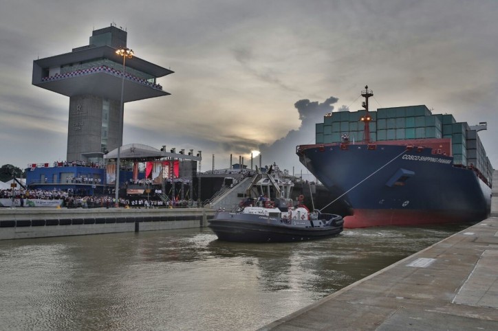 Cosco Shipping Panama, the first vessel to use the new locks