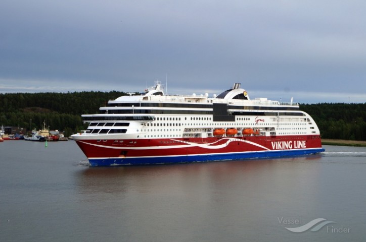 Viking Line donates EUR 40,000 for protection of the Baltic Sea