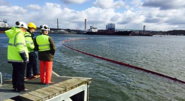 New robot in place to contain oil spills in Port of Gothenburg