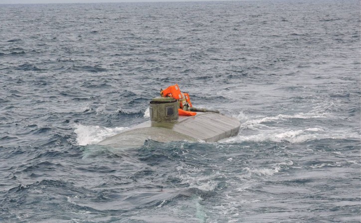 Semi-submersible ship loaded with 3 tons of drugs intercepted by Ecuadorian Navy