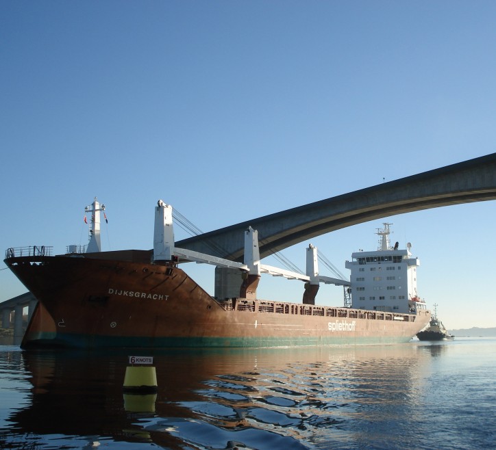 Precise Planning And Cooperation Leads To The Largest Vessel Ever To Call At Ipswich