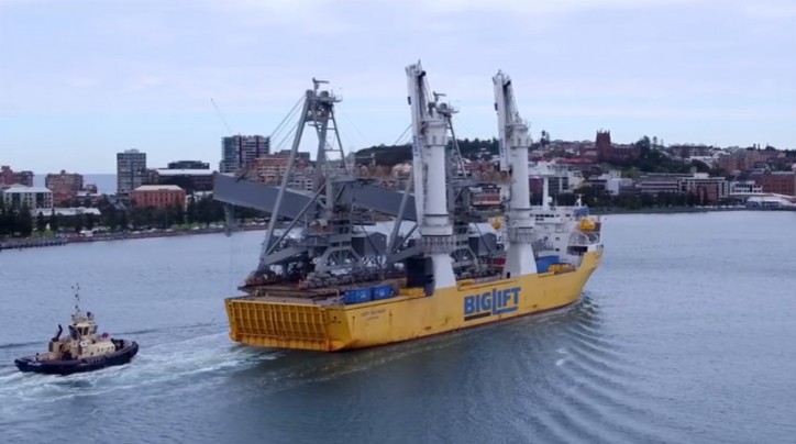 Video: BigLift's Happy Buccaneer arriving in Newcastle NSW