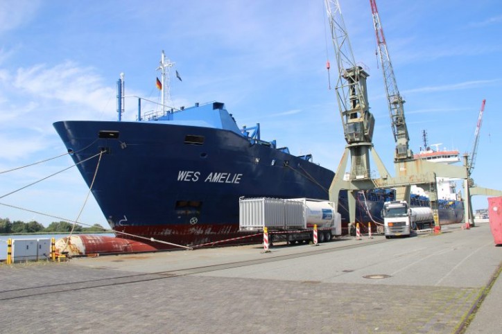 LNG retrofitted containership Wes Amelie launched, initial bunkering completed