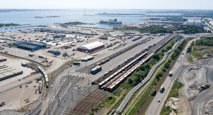 Cleaner air and shorter queues in Gothenburg following transfer to new terminal (Video)