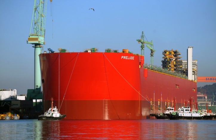 Fire at World's Largest Ever Ship's Construction - Shell Prelude FLNG 