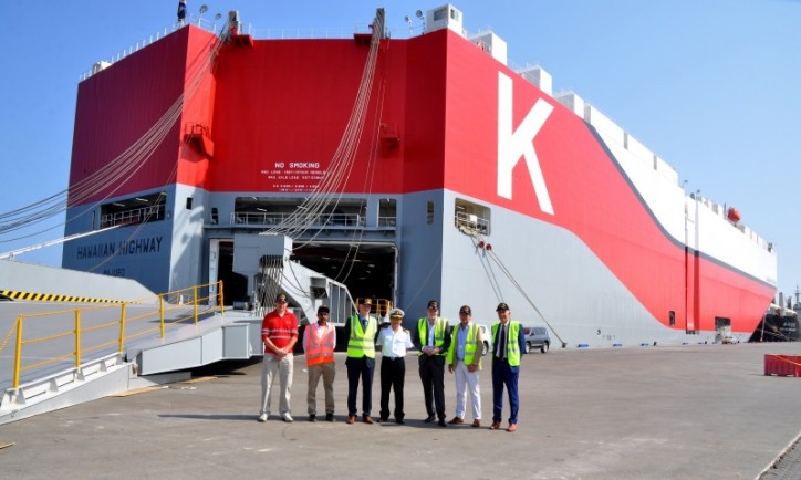 New generation vehicle carrier docks at SOHAR