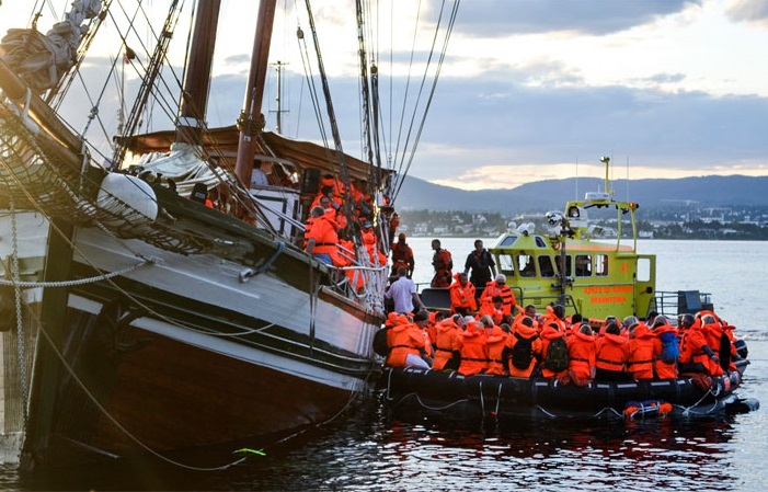 Historic Fishing Vessel Goes Aground and Sinks