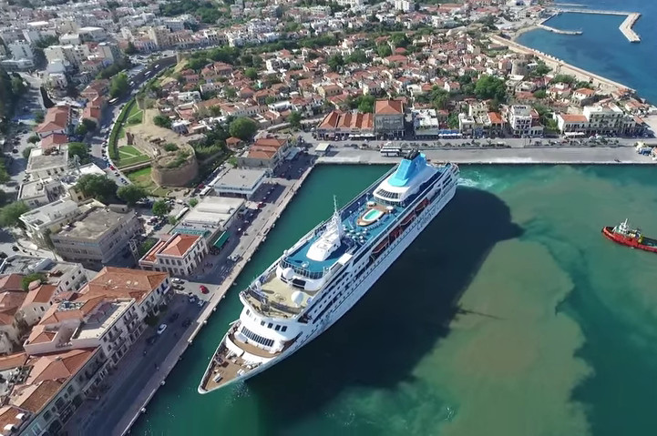 Video: Cruise Ship Celestyal Nefeli arrives at Chios Port