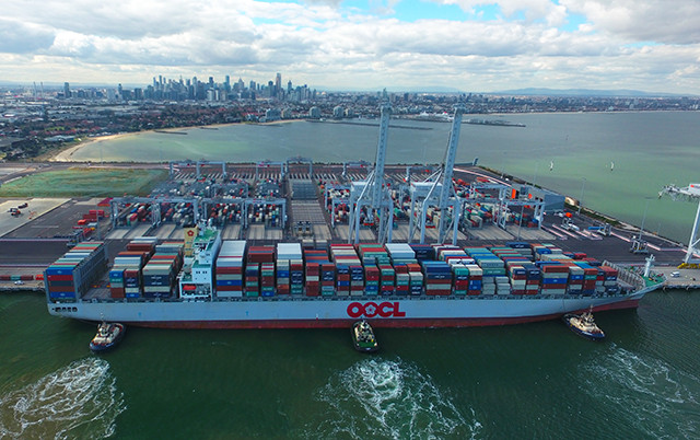 Victoria International Container Terminal facilitates big ship calls in Melbourne