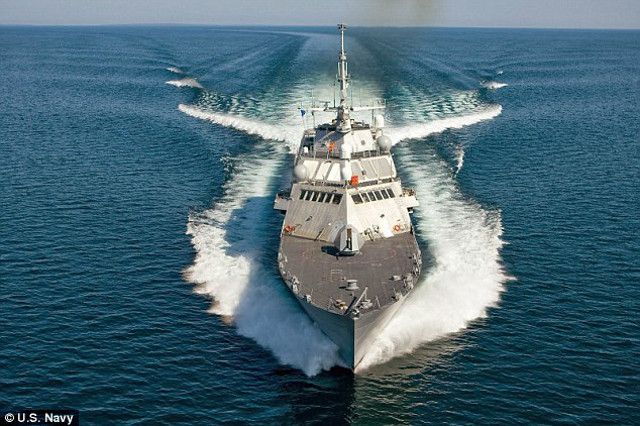 The newest U.S warship - USS Milwaukee - tested at high speeds