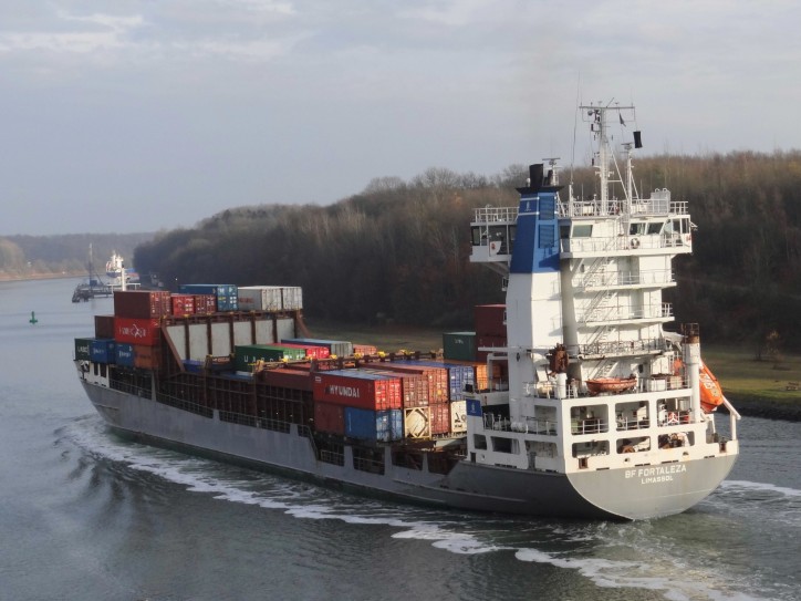 Containership BF Fortaleza ran aground near Maloy, Norway