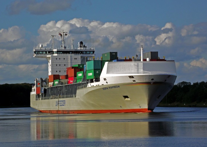 Container ship Vera Rambow suffered significant damage in allision in Kiel Canal 