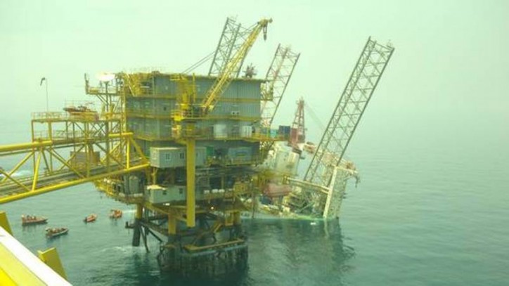 Newbuild rig collapses at Maersk oil-operated field off Qatar
