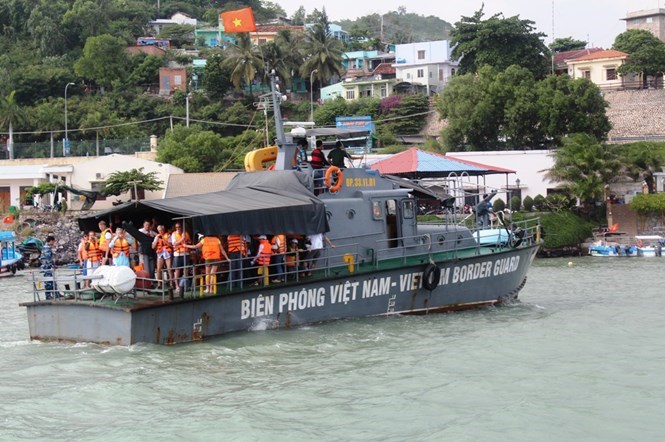 29 Russian tourists rescued from sinking ship off Nha Trang, Vietnam