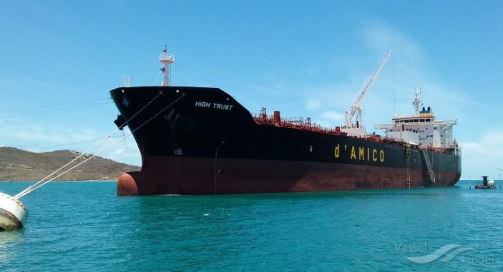 d’Amico International Shipping S.A. announces the sale and lease back of MR product tanker High Trust