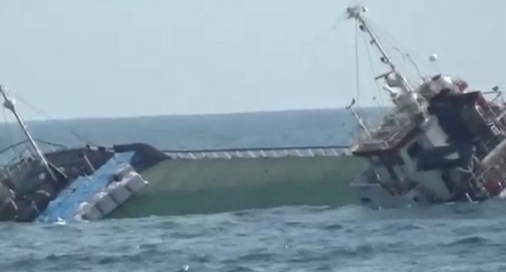 Iranian cargo ship sinks in Caspian Sea (Video)