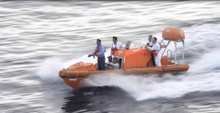 Two Sailors Successfully Rescued After Being Stranded On A Remote Pacific Island