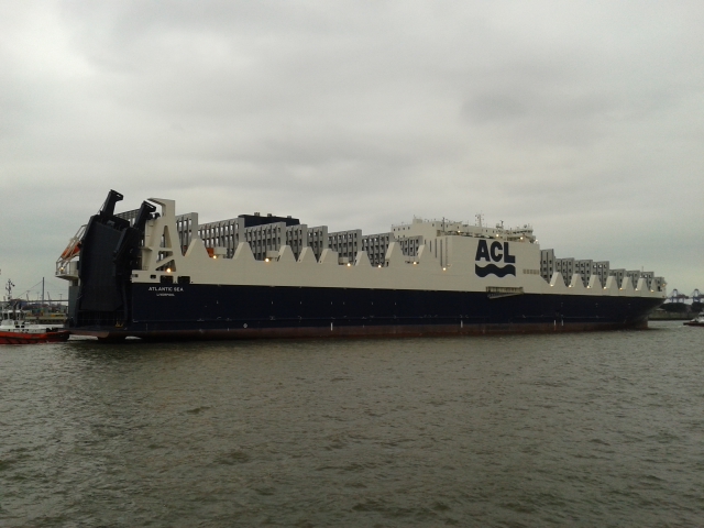 Atlantic Container Line Christens New G4 CONRO Ship in Liverpool