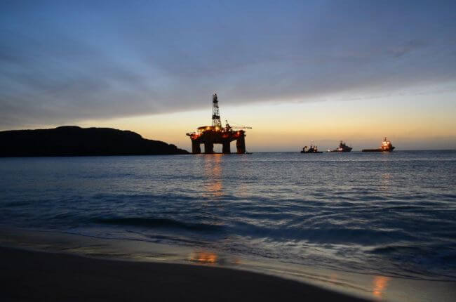 Update: Transocean Winner drilling rig refloated