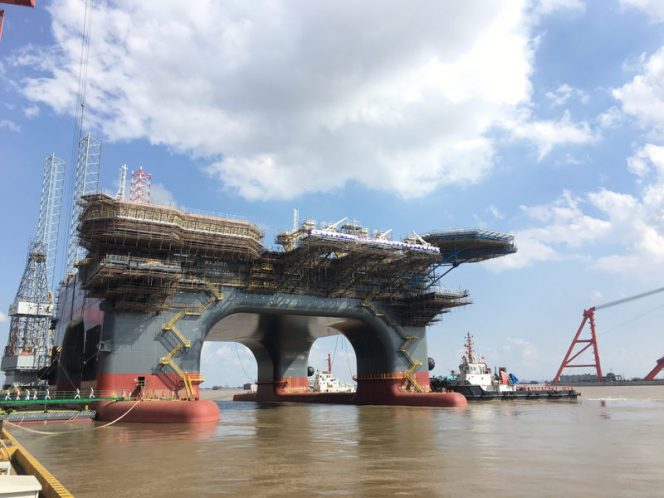 OOS International’s new SSCV OOS Serooskerke undocked from Chinese dry dock