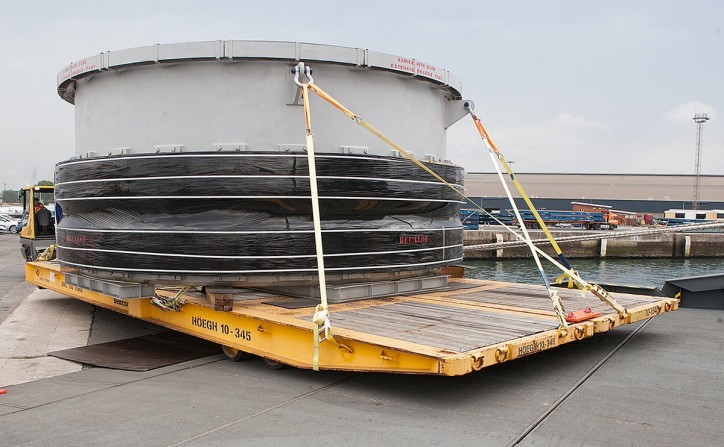 Röhlig Spain chooses Höegh Autoliners for the transportation of giant rotary drying machine drum bound for Australia