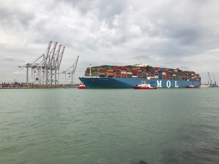 New Far East Services Begin Calling At DP World s UK Terminals