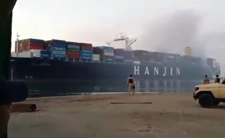 Ultra-large container ship Hanjin Green Earth still on fire in Suez Canal