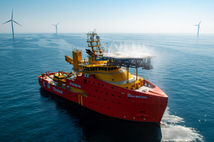 Foss Maritime and Østensjø Rederi AS announce MOU to establish an SOV partnership