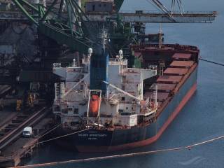 Golden Ocean Announces Sale of two Panamax vessels and agreement to construct four Kamsarmax vessels