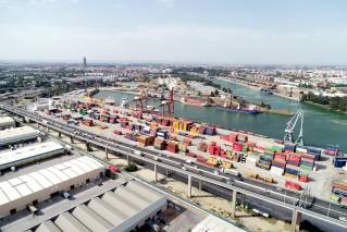 Seville Port Authority and container terminal sign agreement to guarantee environmental excellence in all operations