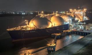 MOL Signs LNG Carrier Charter Contract for Sakhalin II Project